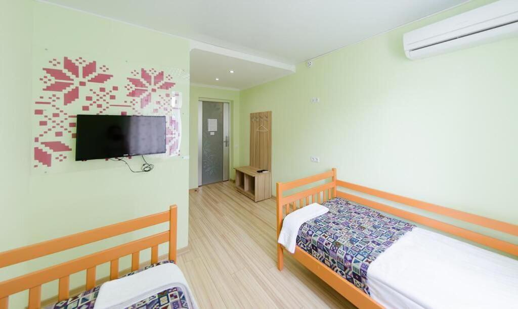 קייב Guest House "Golden Gate 911 " מראה חיצוני תמונה