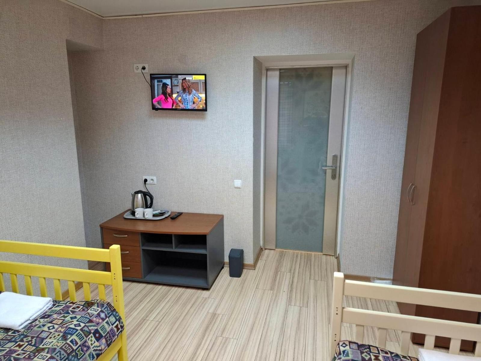 קייב Guest House "Golden Gate 911 " מראה חיצוני תמונה