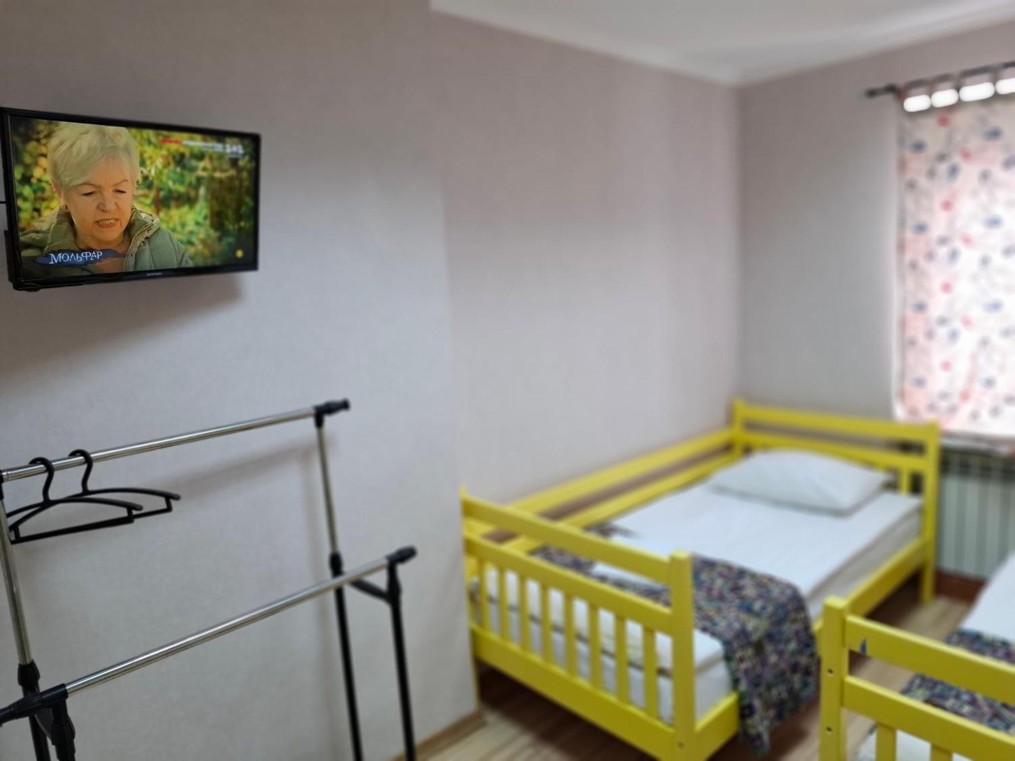 קייב Guest House "Golden Gate 911 " מראה חיצוני תמונה